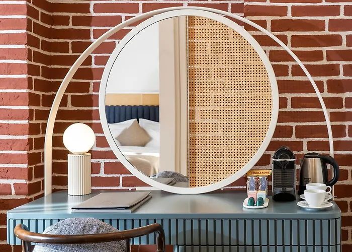 Отель Ecole St. Pierre