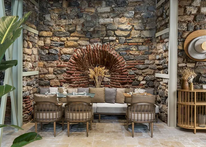 Ecole St. Pierre Отель