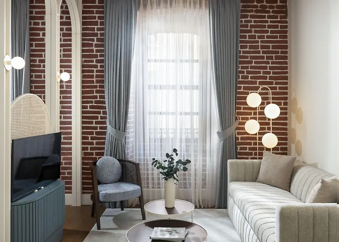 Ecole St. Pierre Отель 3*