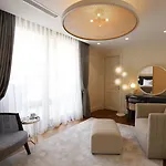 Hotel Ecole St. Pierre 3*