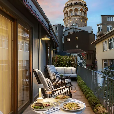 Hotel Ecole St. Pierre 4*