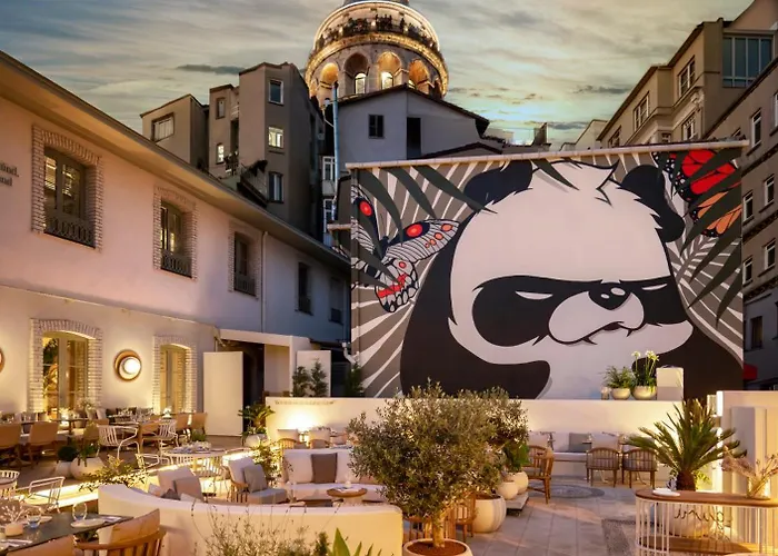 Отель Ecole St. Pierre 3*