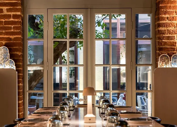 Ecole St. Pierre Hotel Stambuł