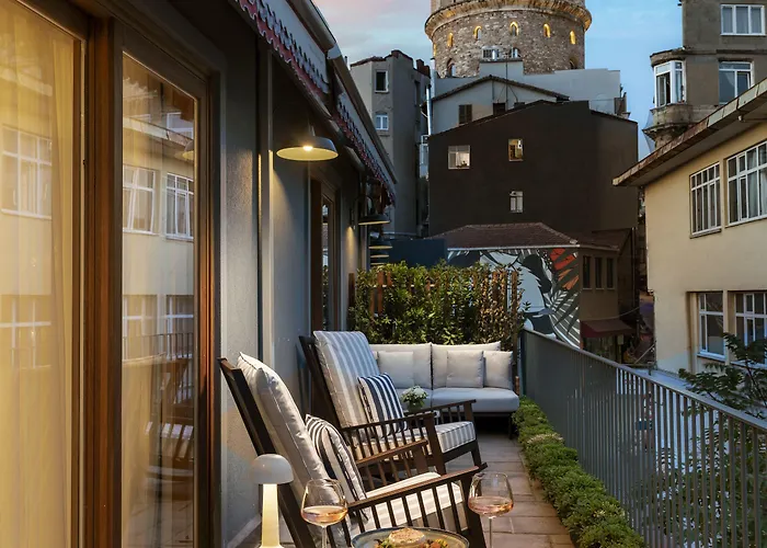 Hotel Ecole St. Pierre 3*