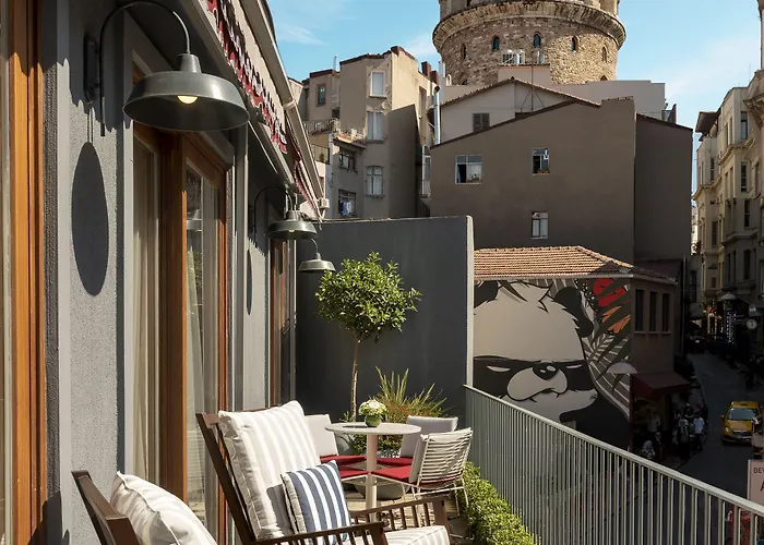 Hotel Ecole St. Pierre 3*