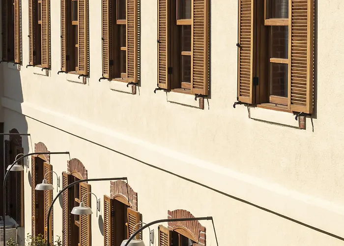 Ecole St. Pierre 3* イスタンブール