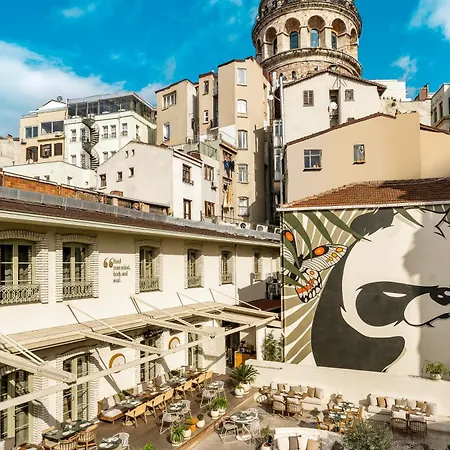 Ecole St. Pierre 4* איסטמבול