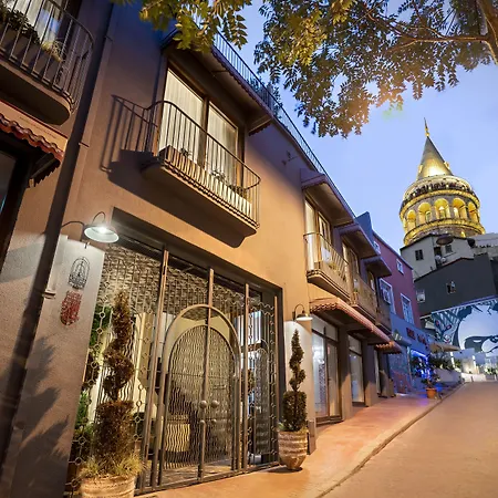 Ecole St. Pierre Hotell Istanbul